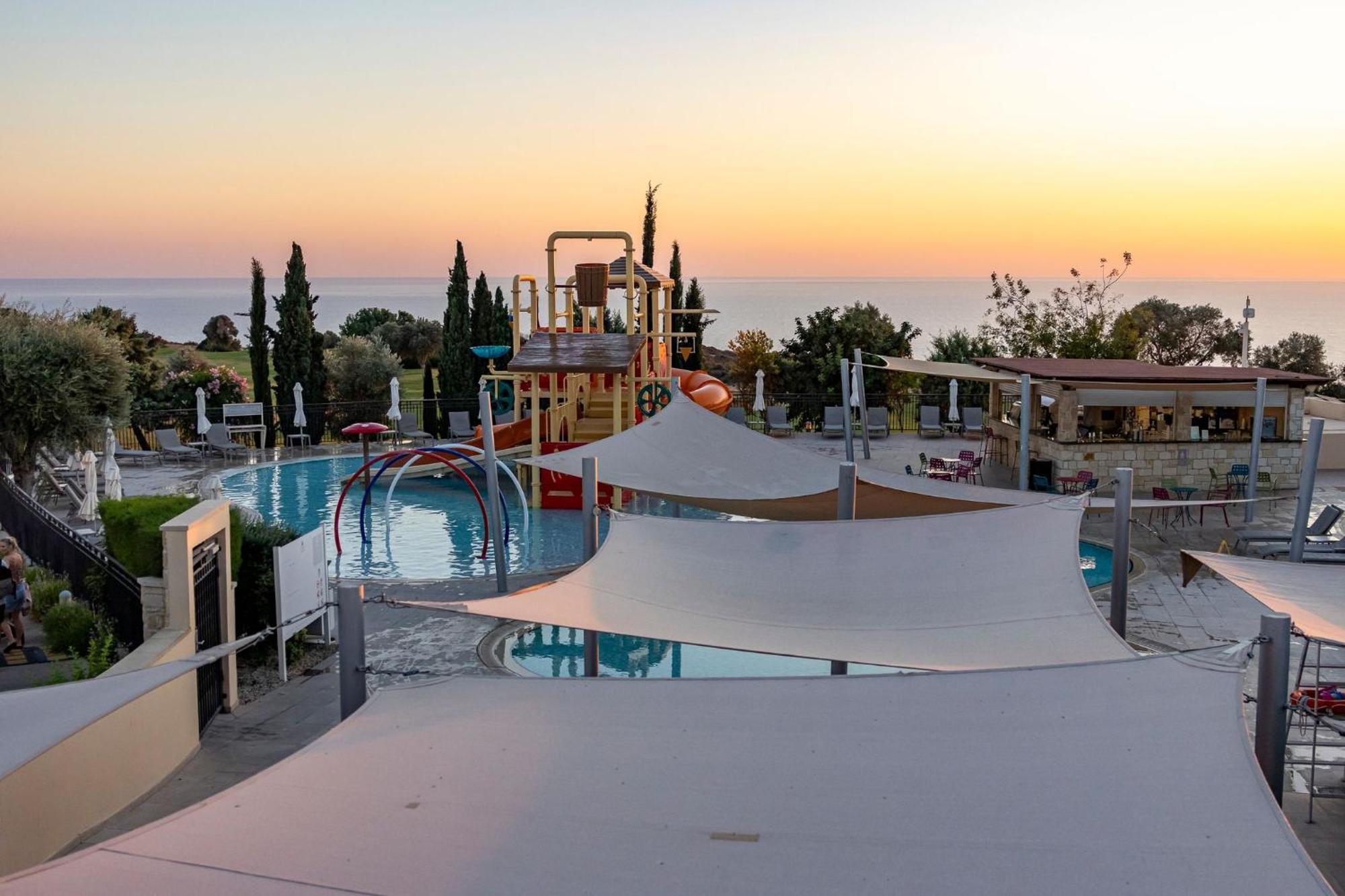 Aphrodite Premium Ii Apartment